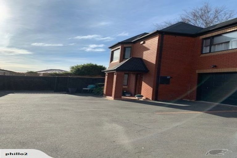 Photo of property in 17b Burke Street, Addington, Christchurch, 8024