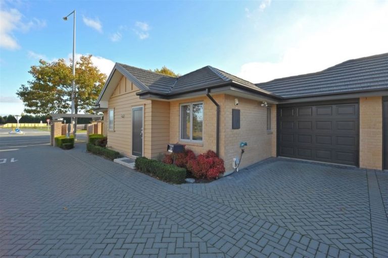 Photo of property in Yaldhurst Courts, 36/372 Yaldhurst Road, Russley, Christchurch, 8042