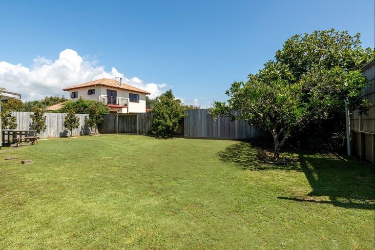 Photo of property in 838 Papamoa Beach Road, Papamoa Beach, Papamoa, 3118