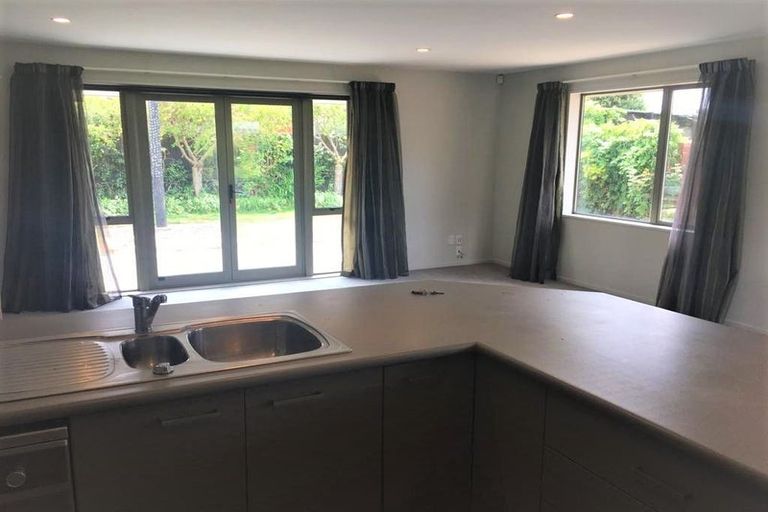 Photo of property in 9 Hamlet Lane, Heathcote Valley, Christchurch, 8022