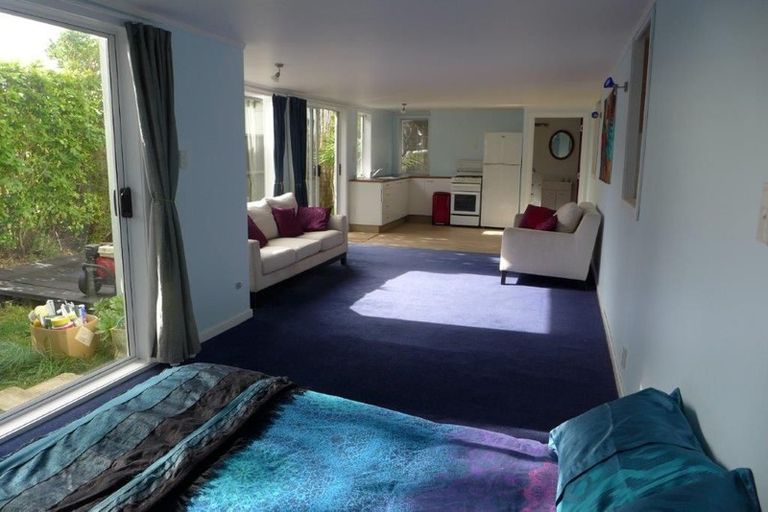 Photo of property in 81 Karepa Street, Brooklyn, Wellington, 6021