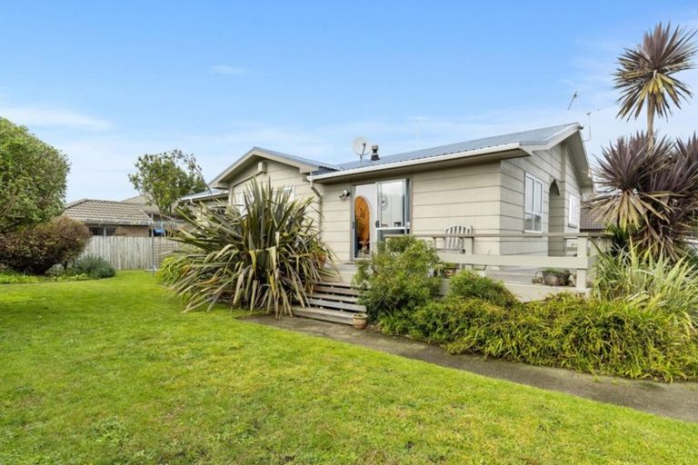 Photo of property in 1 Sophies Way, Papamoa Beach, Papamoa, 3118