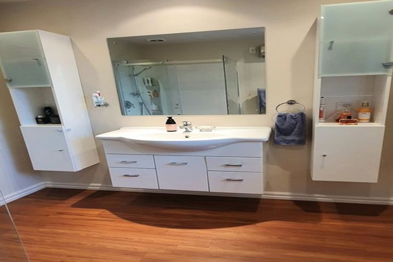 Photo of property in 10 Chilton Drive, Mairehau, Christchurch, 8052