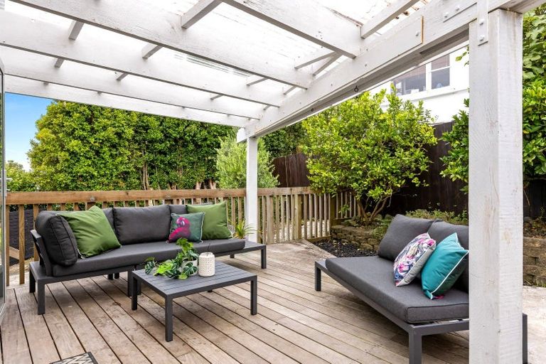 Photo of property in 20b Moffat Road, Red Beach, 0932