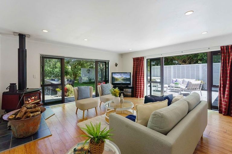 Photo of property in 34 Horopito Road, Waikanae, 5036