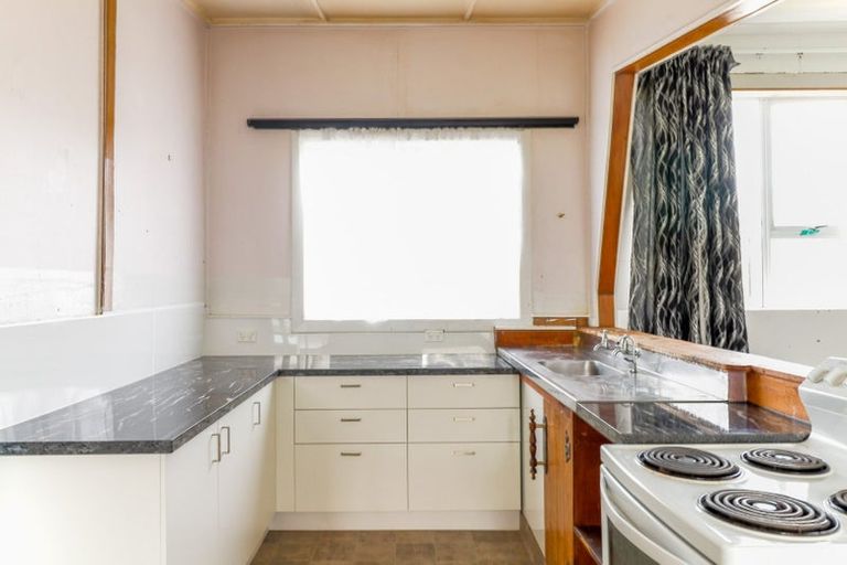 Photo of property in 30 Dyson Street, Strathern, Invercargill, 9812