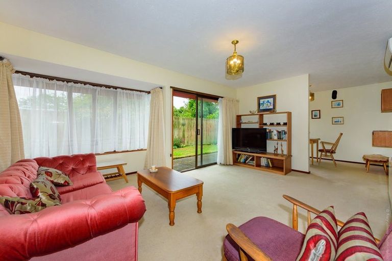 Photo of property in 2/34 Strathfield Avenue, Dallington, Christchurch, 8061