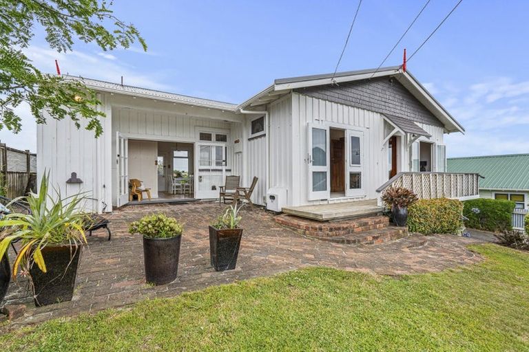 Photo of property in 50 Bayly Road, Blagdon, New Plymouth, 4310