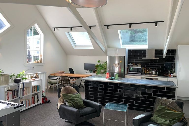 Photo of property in 225 Aro Street, Aro Valley, Wellington, 6021