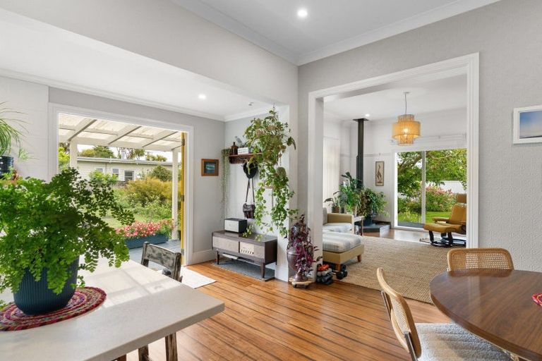 Photo of property in 37 Kiharoa Street, Otaki Beach, Otaki, 5512