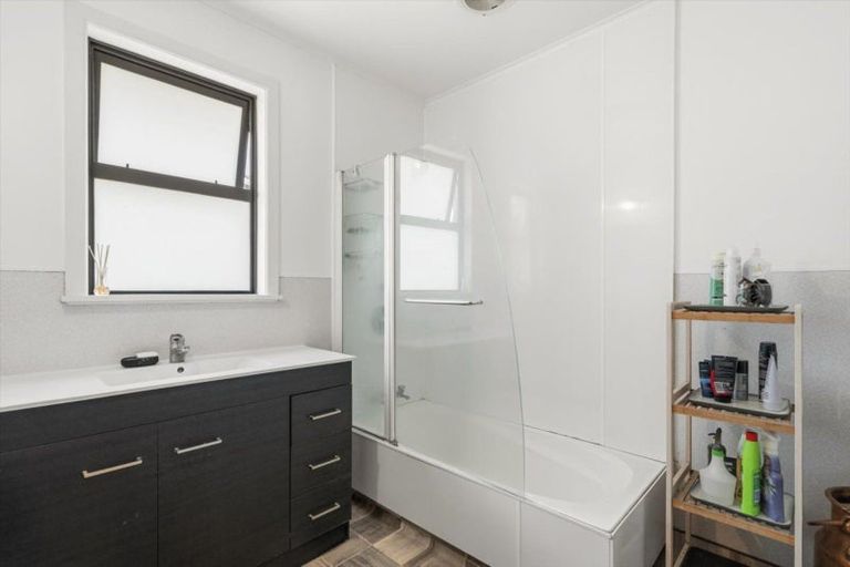 Photo of property in 14 Gilmore Street, Te Puke, 3119