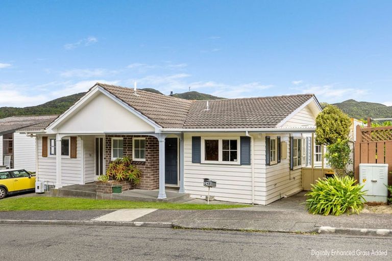 Photo of property in 24b Parklands Drive, Karori, Wellington, 6012