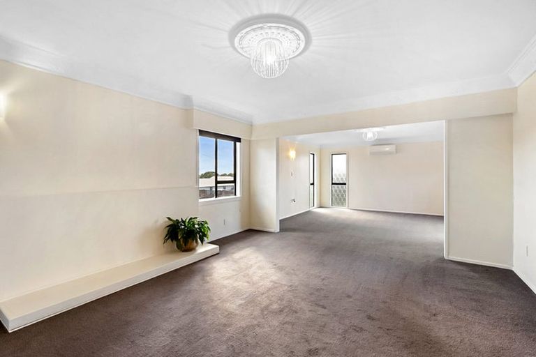 Photo of property in 79 Mould Street, Waitara, 4320