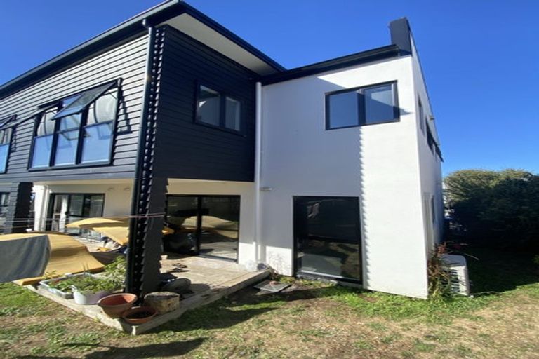 Photo of property in 2/101 Aurora Terrace, Hillcrest, Hamilton, 3216