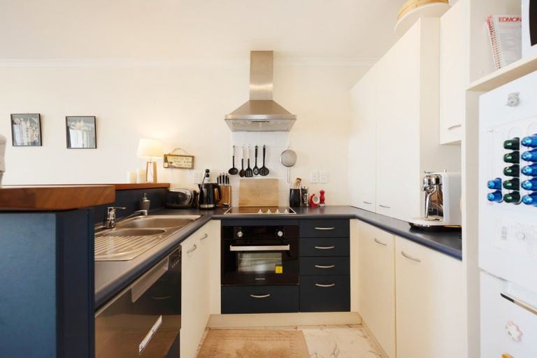 Photo of property in Terrace Heights Apartments, 13d/163 The Terrace, Wellington Central, Wellington, 6011