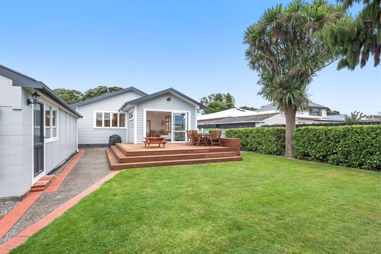 Photo of property in 11 Thornycroft Avenue, Epuni, Lower Hutt, 5011