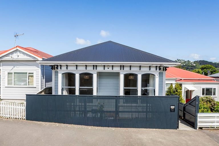 Photo of property in 32 Hiropi Street, Newtown, Wellington, 6021