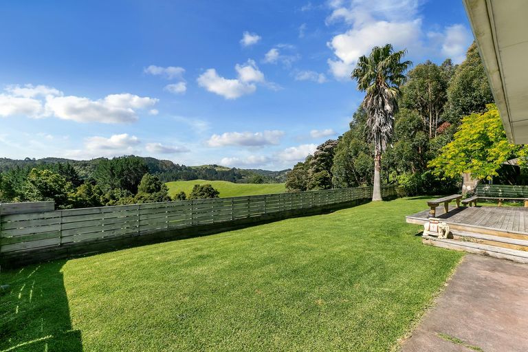 Photo of property in 278 Upper Orewa Road, Wainui, Silverdale, 0992