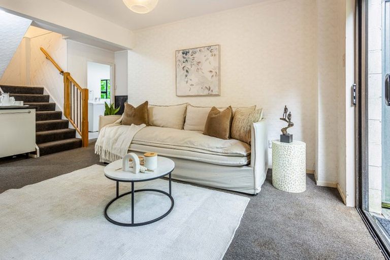 Photo of property in 56 Tanekaha Road, Titirangi, Auckland, 0604