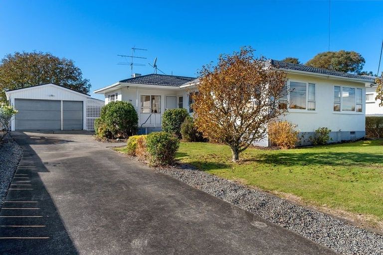 Photo of property in 134 Pembroke Street, Carterton, 5713
