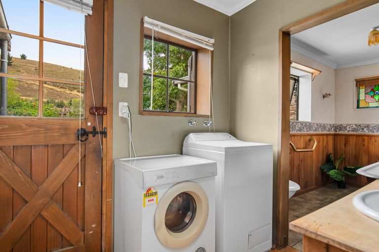 Photo of property in 21 Dunstan Street, Clyde, 9330