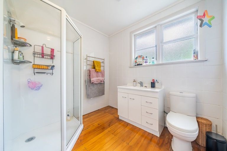 Photo of property in 4 Tui Grove, Elderslea, Upper Hutt, 5018