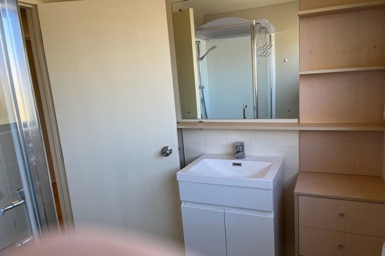 Photo of property in 23 Spalding Rise, Golflands, Auckland, 2013