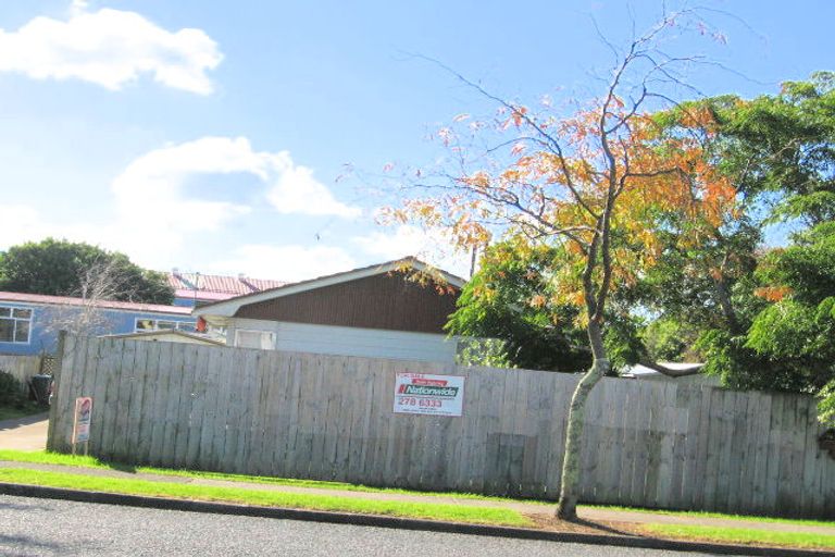 Photo of property in 76 Boundary Road, Clover Park, Auckland, 2019