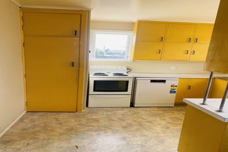 Photo of property in 81 Carrington Avenue, Silverdale, Hamilton, 3216