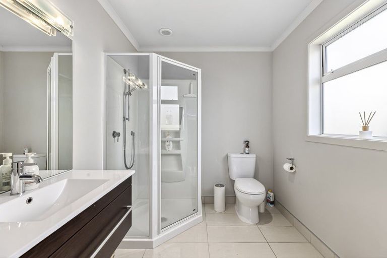 Photo of property in 1 Moncrieff Place, Wanaka, 9305