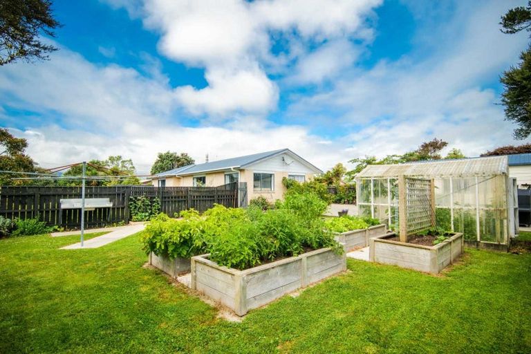 Photo of property in 11 Stout Street, Westport, 7825