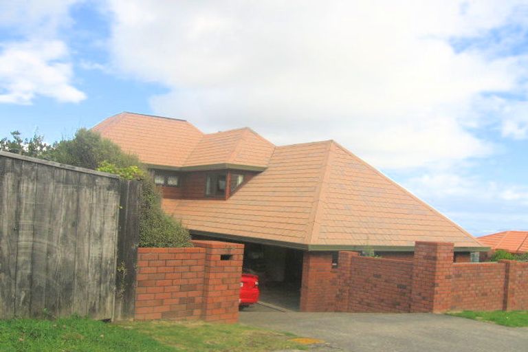 Photo of property in 104 Viewmont Drive, Harbour View, Lower Hutt, 5010