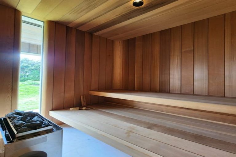 Photo of property in 20 Washer Road, Omata, New Plymouth, 4374