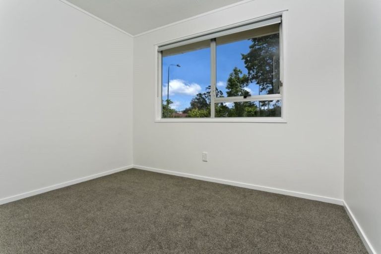 Photo of property in 135 Sunnynook Road, Forrest Hill, Auckland, 0620