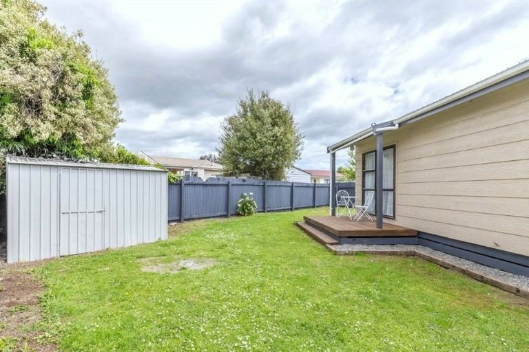 Photo of property in 96a Mako Mako Road, Levin, 5510