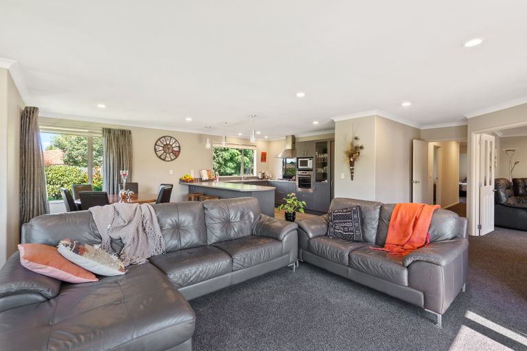 Photo of property in 12 Alderney Mews, Casebrook, Christchurch, 8051