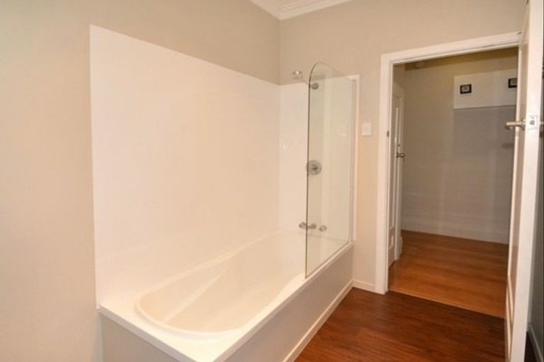 Photo of property in 63 Lonsdale Street, Belleknowes, Dunedin, 9011