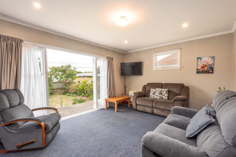 Photo of property in 74 Hargood Street, Woolston, Christchurch, 8062