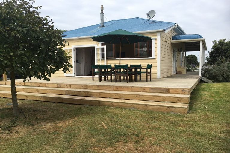 Photo of property in 13 Te Paerahi Road, Porangahau, 4293