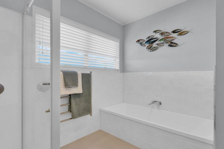 Photo of property in 17 Bernard Street, Chedworth, Hamilton, 3210