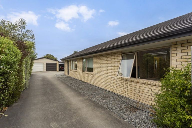 Photo of property in 2/274 Burwood Road, Burwood, Christchurch, 8083