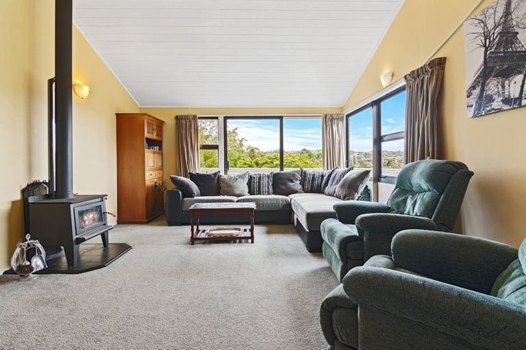 Photo of property in 2/58 Glencoe Road, Browns Bay, Auckland, 0630