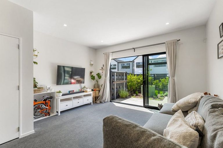 Photo of property in 32 Maramara Road, Whenuapai, Auckland, 0618