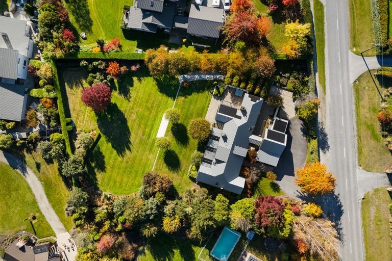 Photo of property in 248 Beacon Point Road, Wanaka, 9305
