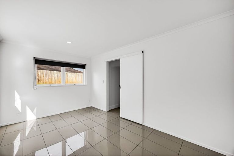 Photo of property in 99 Sunnyside Road, Sunnyvale, Auckland, 0612