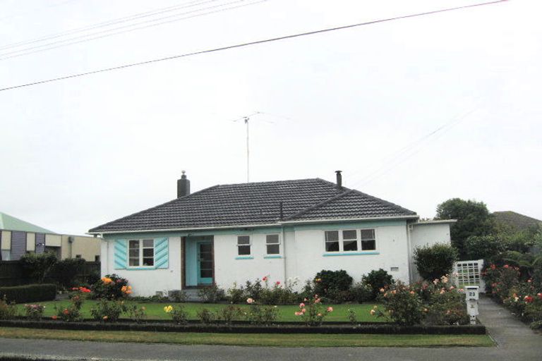 Photo of property in 23 Coopers Road, Dallington, Christchurch, 8061