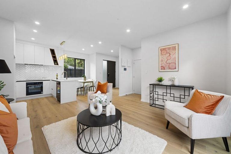 Photo of property in 94 Takutai Avenue, Half Moon Bay, Auckland, 2012