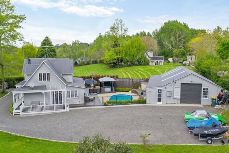 Photo of property in 18 Woodlyn Drive, Karaka, Drury, 2578