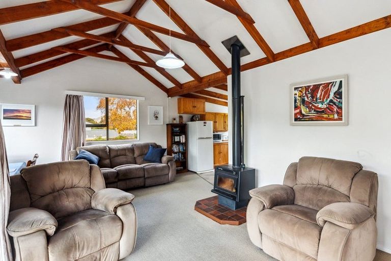 Photo of property in 4 David Street, Waikanae, 5036