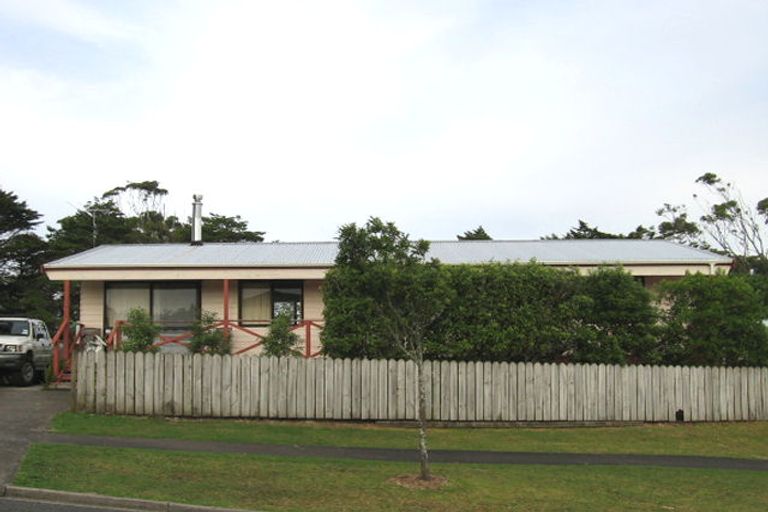 Photo of property in 17 Mona Vale, West Harbour, Auckland, 0618